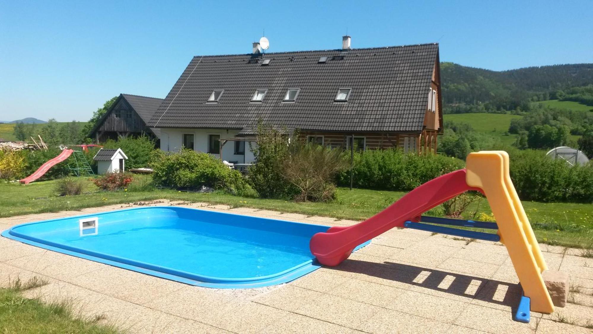 Apartman V Chaloupce Na Vrsku Bernsdorf Екстериор снимка