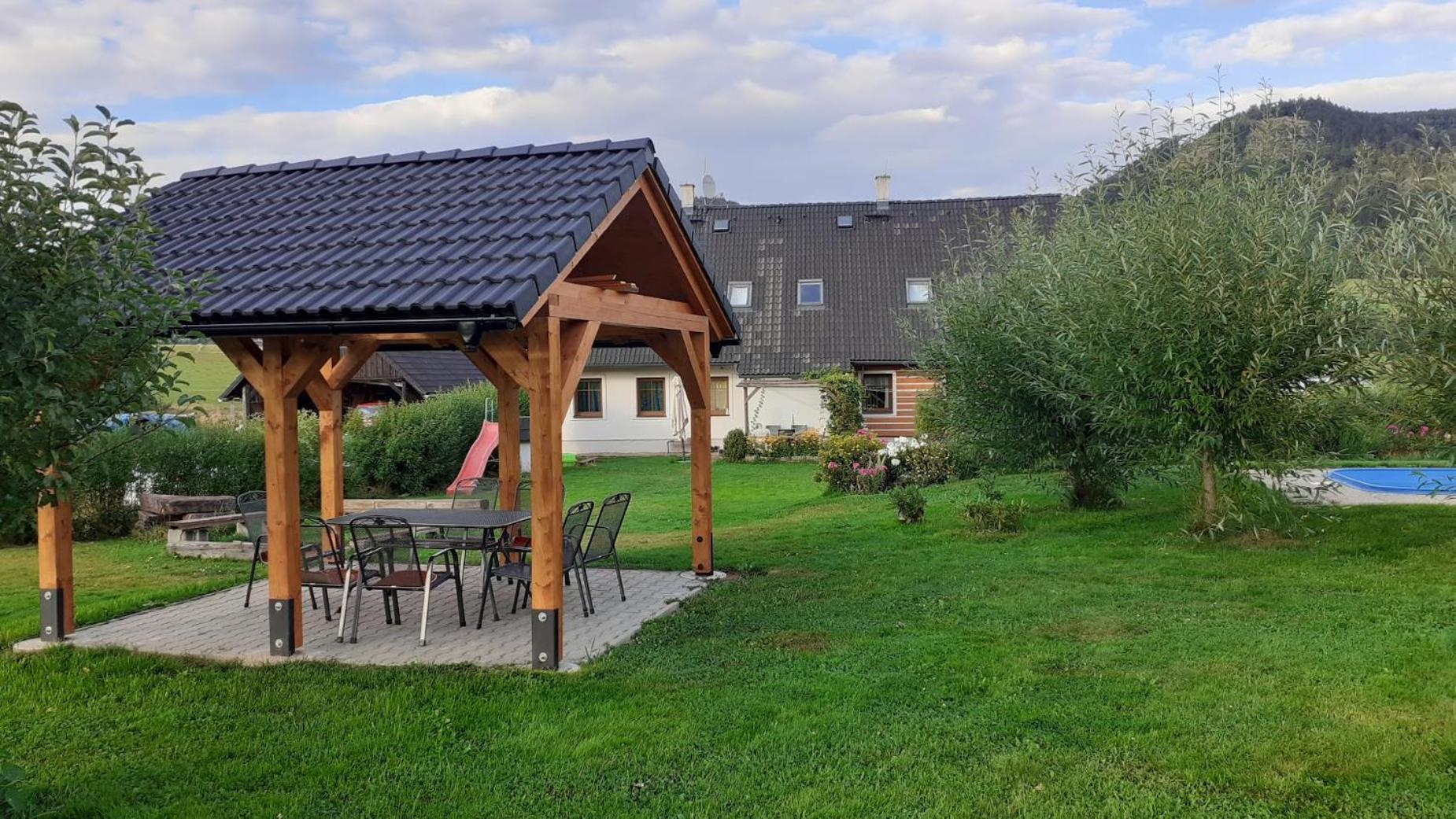 Apartman V Chaloupce Na Vrsku Bernsdorf Екстериор снимка